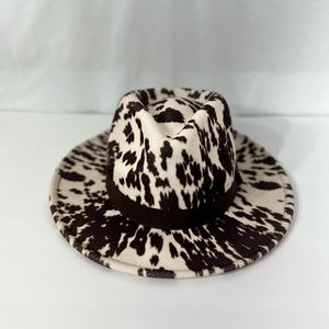 Women’s Brown/White Cow Hide Print Hat